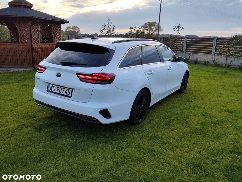 Kia Ceed - 6