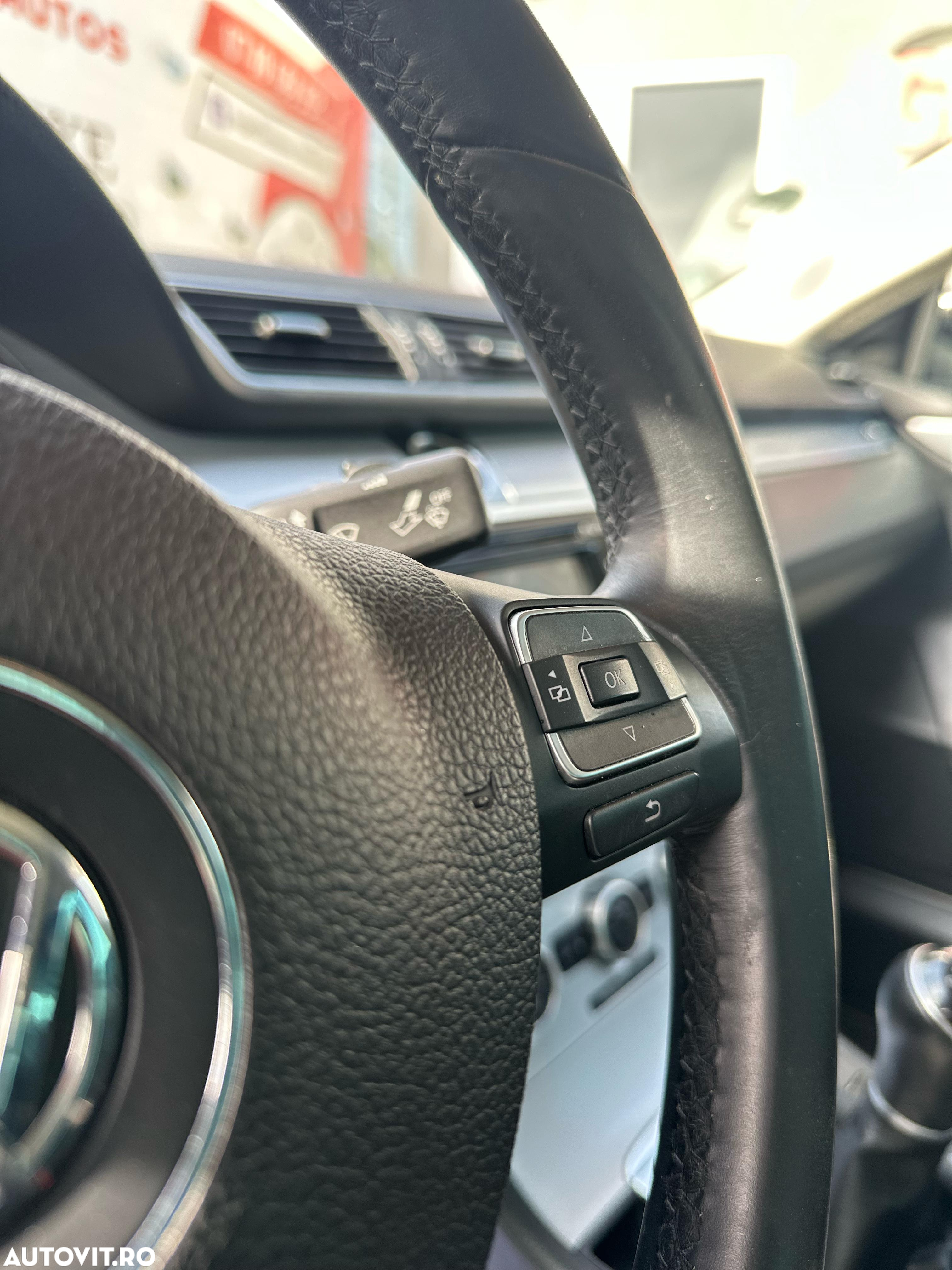 Volkswagen Passat CC - 20