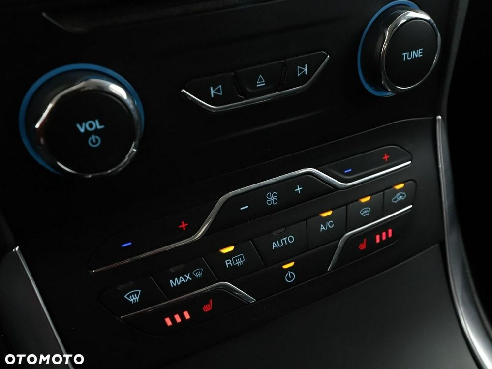 Ford Galaxy 2.0 EcoBlue Titanium - 27