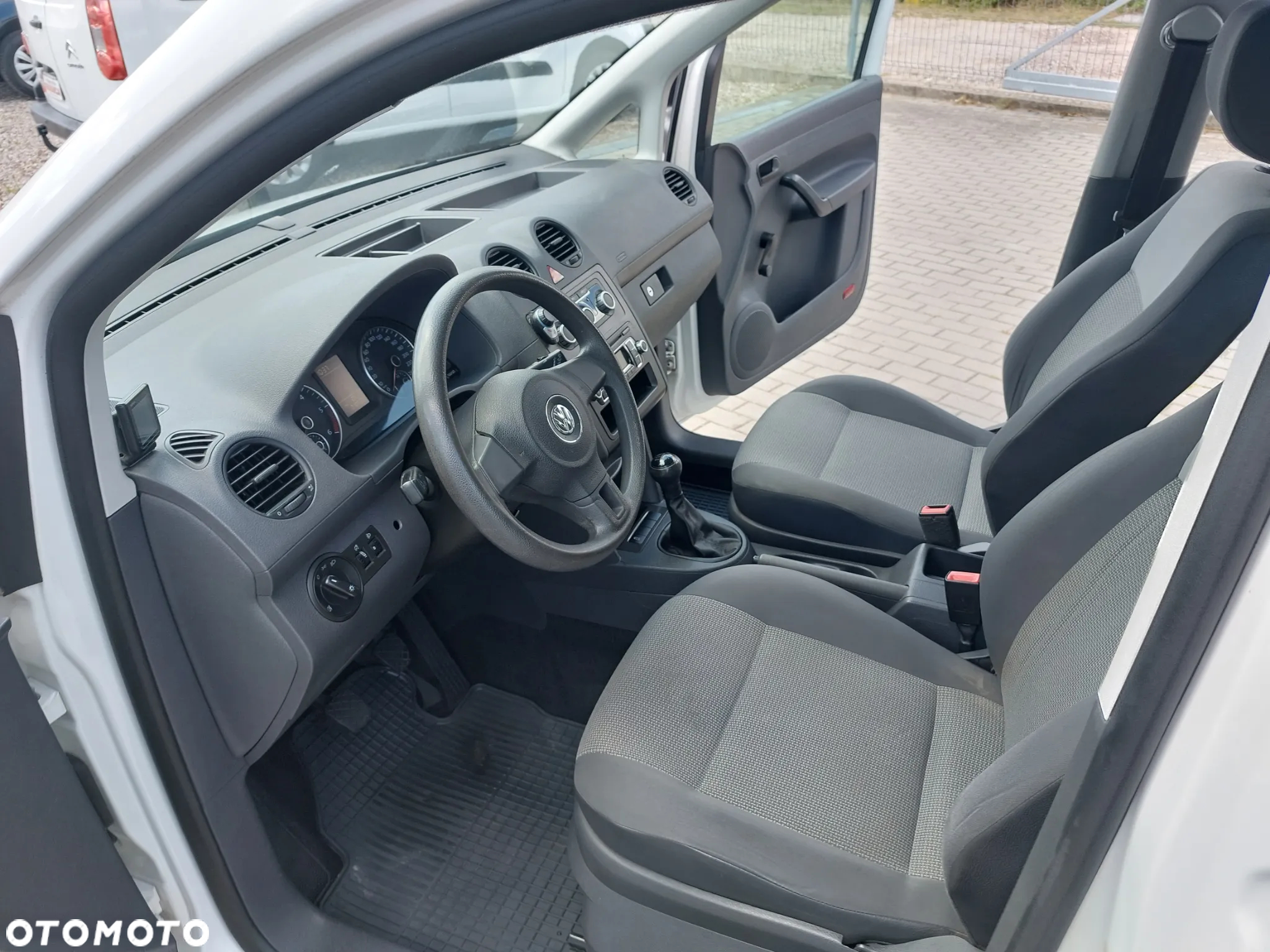Volkswagen Caddy 1.6 TDI Comfortline - 11