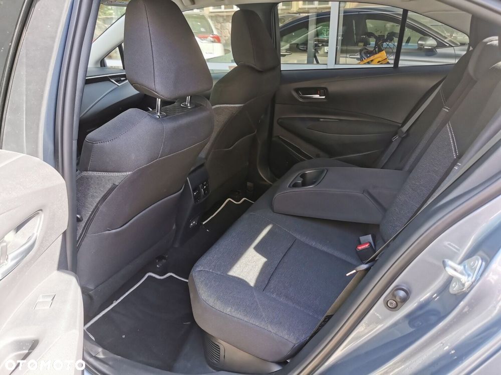 Toyota Corolla 1.8 Hybrid Style - 11