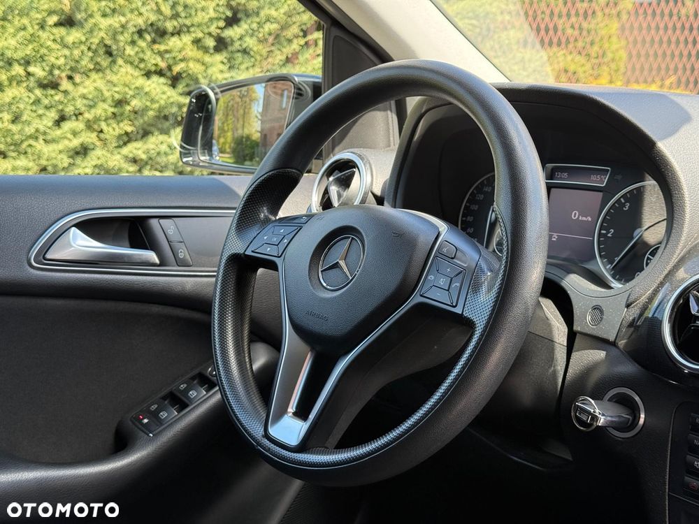Mercedes-Benz Klasa B 180 CDI (BlueEFFICIENCY) - 16