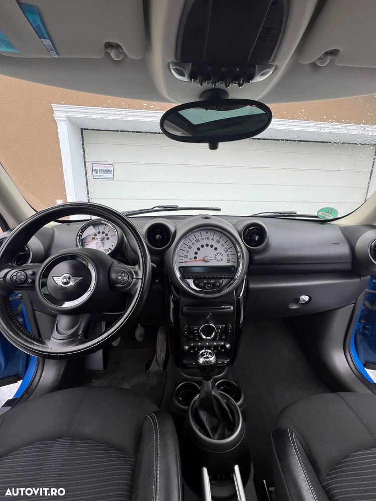 Mini Countryman Cooper D - 12