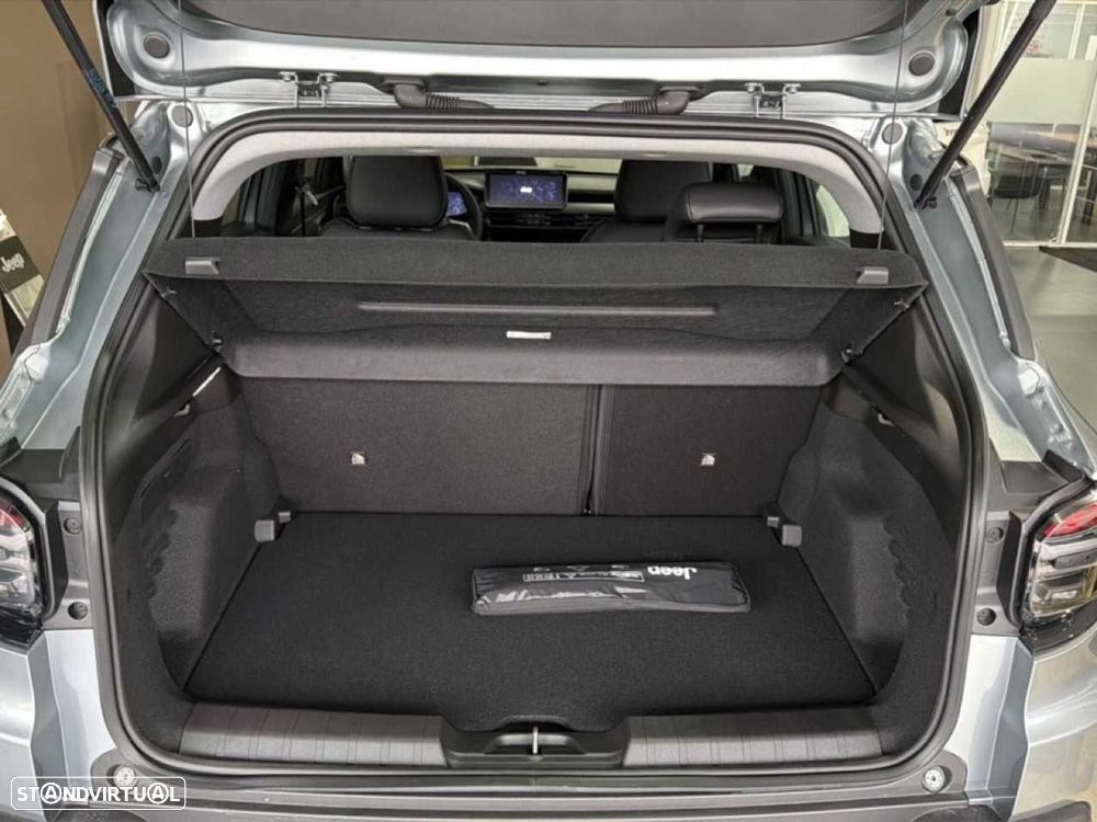 Jeep Avenger 1.2 GSE T3 Altitude - 19