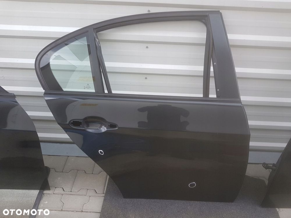 BMW 3 E90 DRZWI PRAWE TYŁ TYLNE 475 - 1