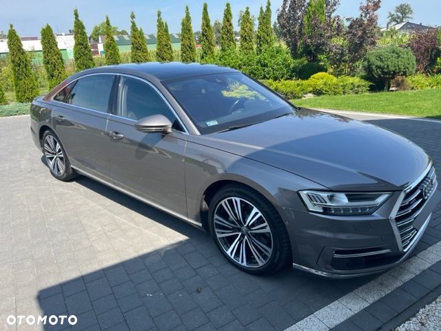 Audi A8 - 1