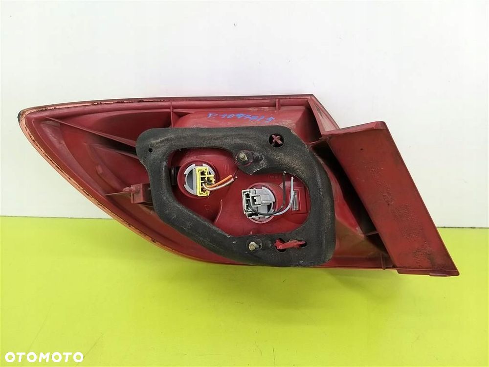 Lampa lewa tylna tył Mazda 3 I P2912 2003-2009 CZERWONA P2912 ORYGINAŁ - 4