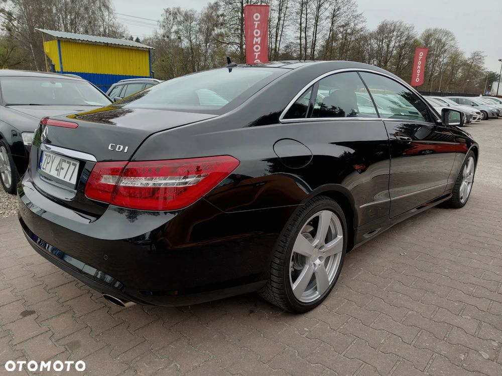 Mercedes-Benz Klasa E 350 CDI DPF BlueEFFICIENCY 7G-TRONIC Elegance - 10