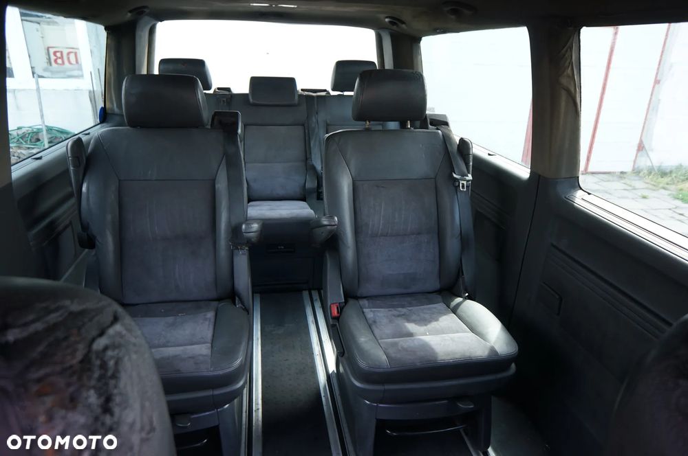 Volkswagen Multivan - 17