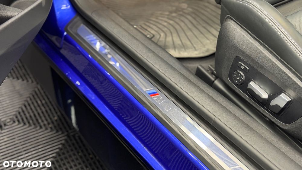 BMW M4 Competition M xDrive sport - 21