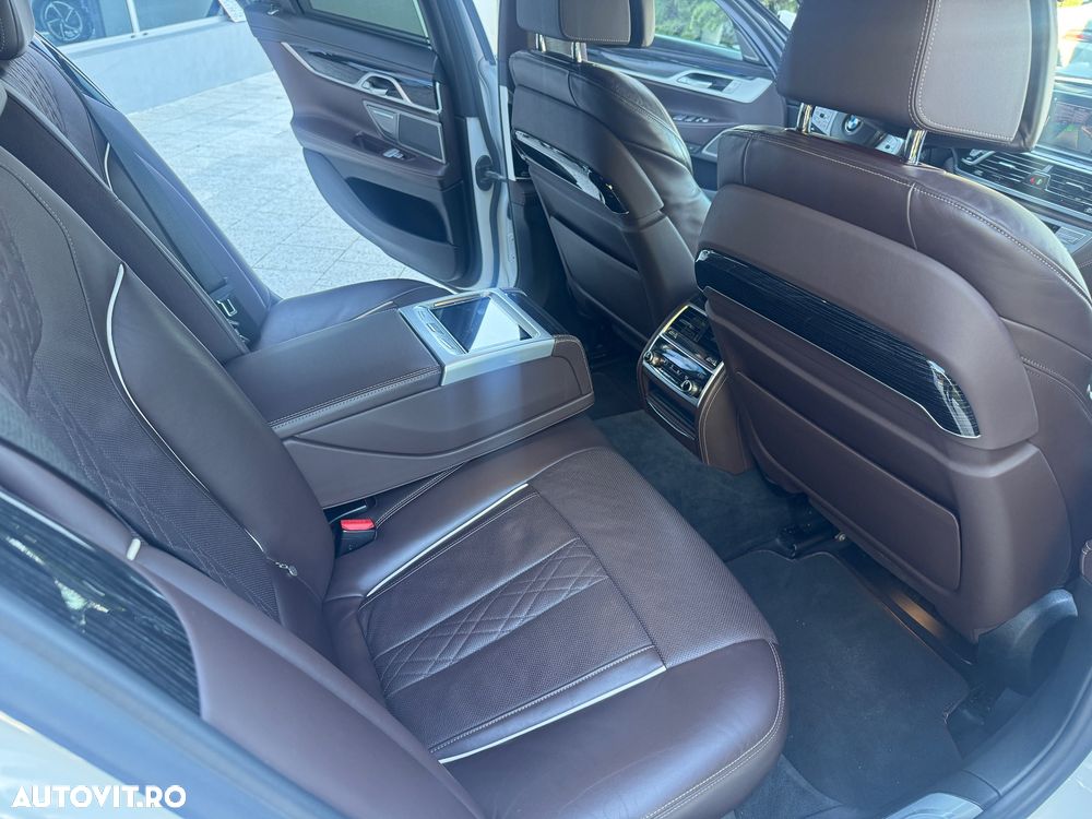 BMW Seria 7 730d xDrive - 7