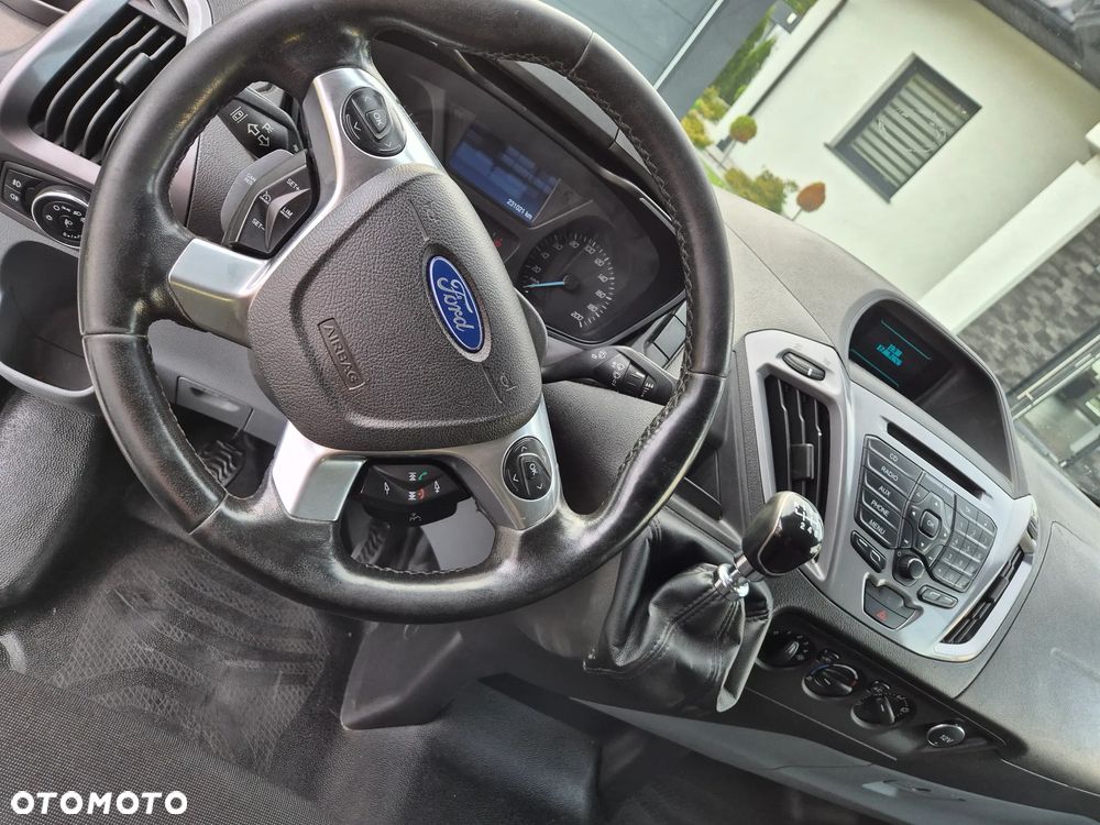 Ford Transit custom - 9