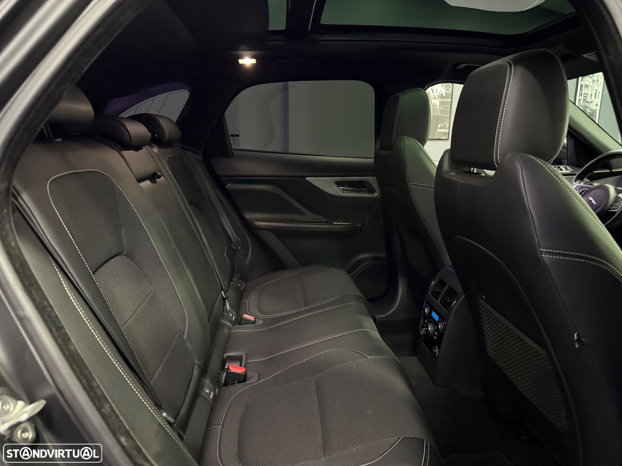 Jaguar F-Pace 20d Aut. R-Sport - 33
