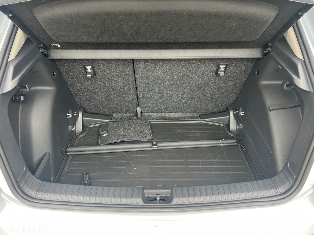 Skoda Fabia 1.5 TSI Selection DSG - 11