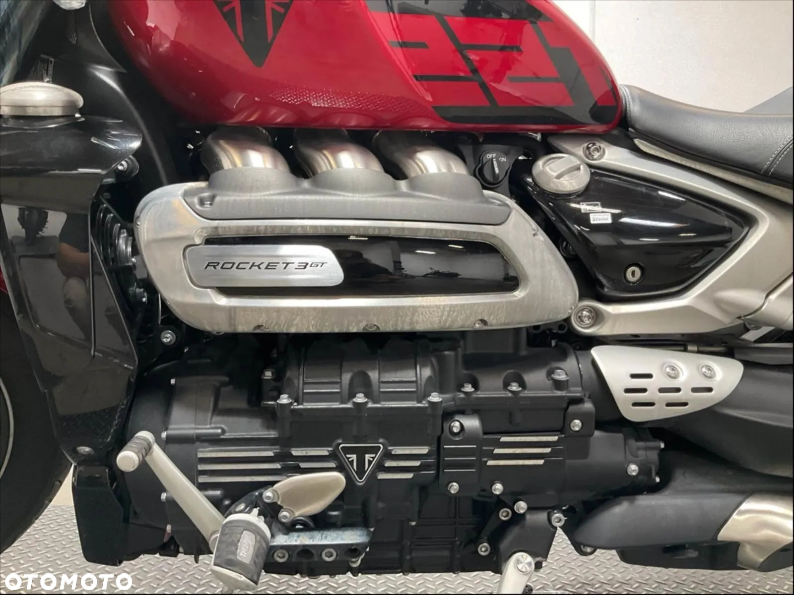 Triumph Rocket - 8