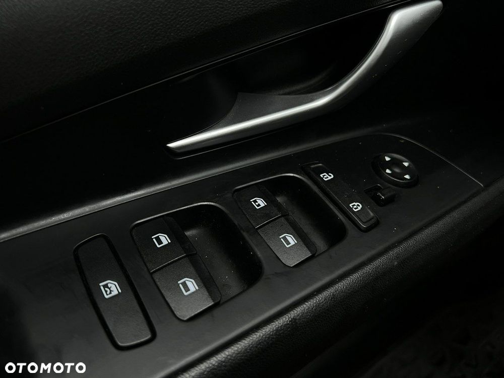 Hyundai Elantra - 20