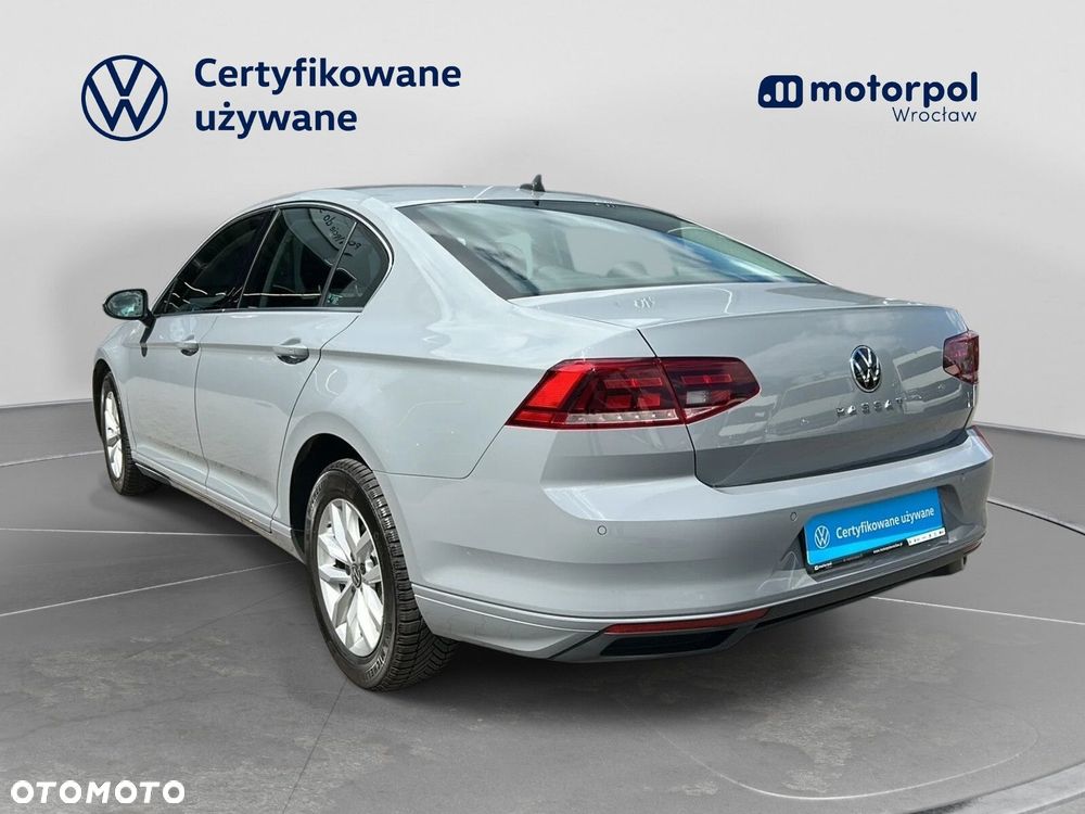 Volkswagen Passat - 3