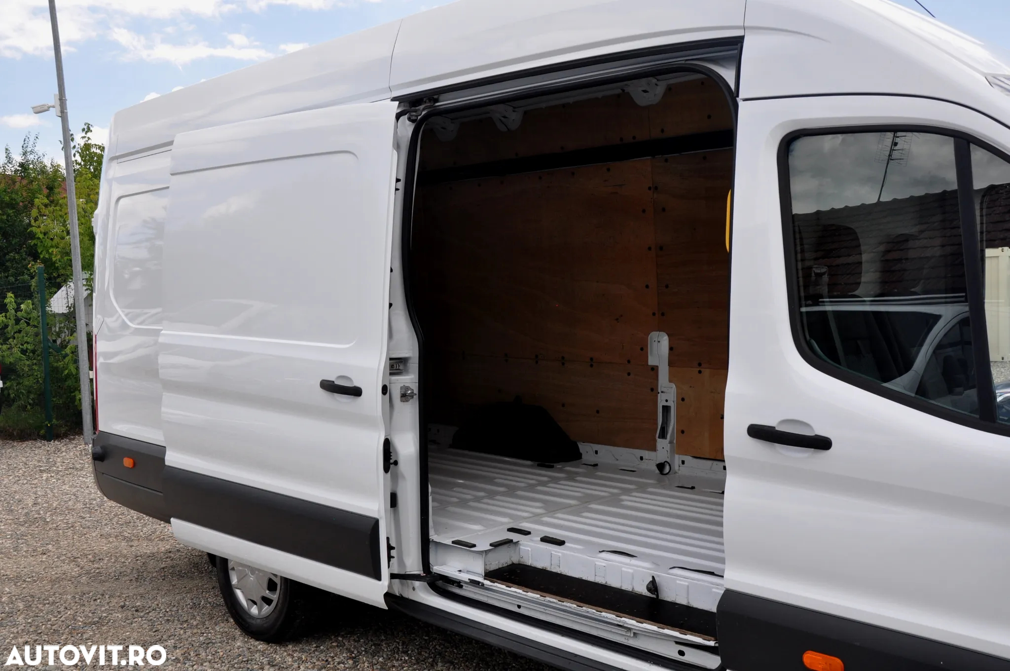 Ford Transit L4H3 Furgon - 12