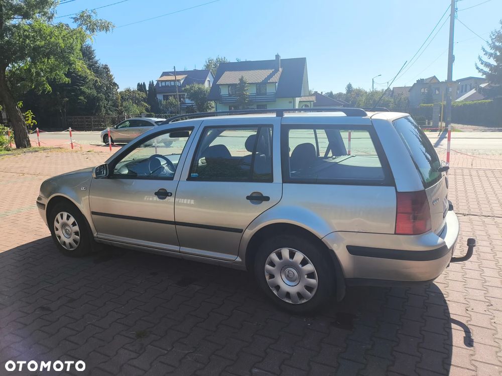 Volkswagen Golf - 3