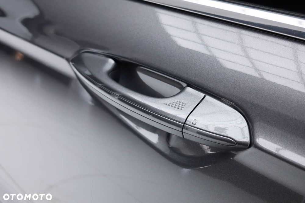 Ford Mondeo 2.0 Hybrid Titanium - 10
