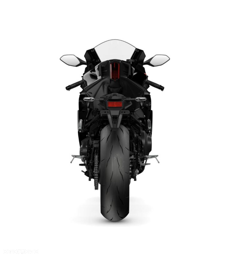 Yamaha R9 - 4