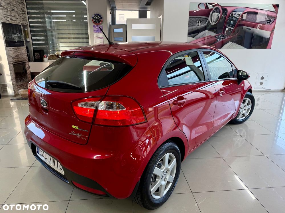 Kia Rio 1.2 L - 13