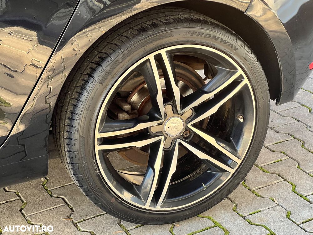 Volkswagen Golf 2.0 TDI Comfortline - 11