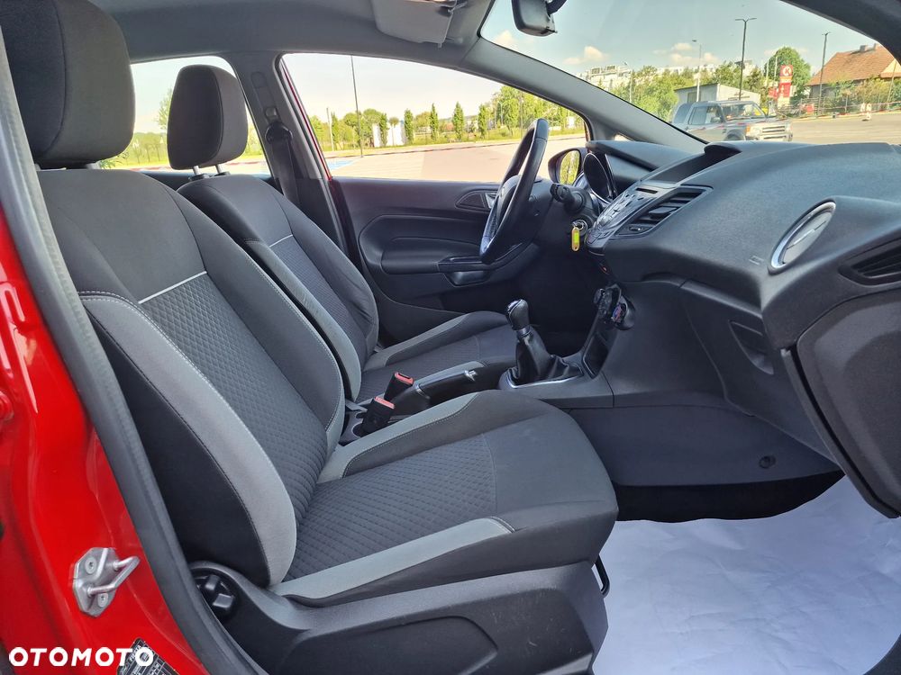 Ford Fiesta - 21