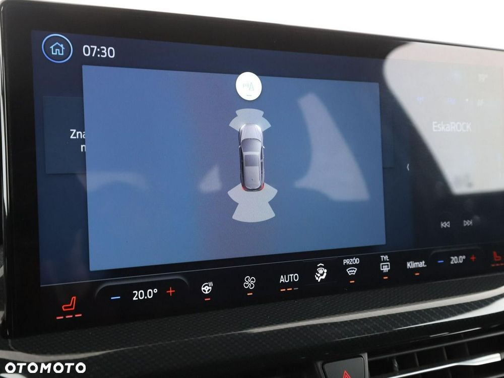 Ford Focus 1.0 EcoBoost Hybrid ST-LINE - 28