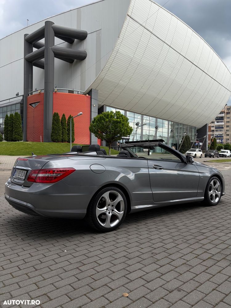 Mercedes-Benz E - 16