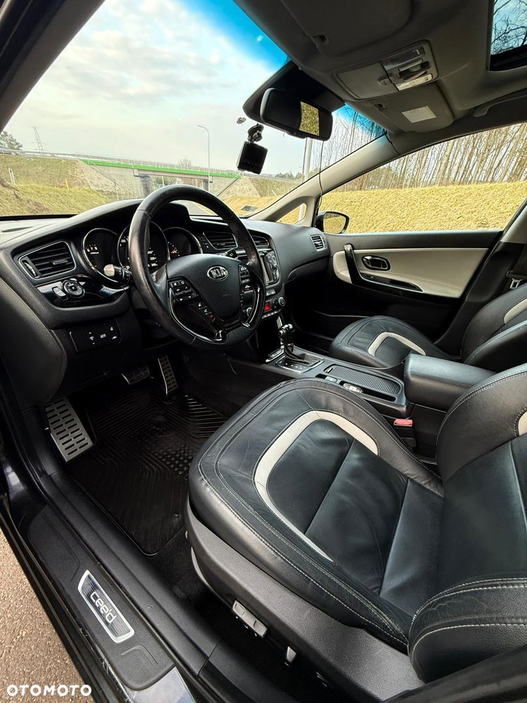 Kia Ceed 1.6 GDI XL DCT - 25