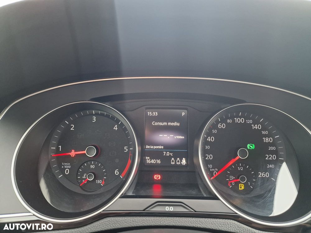 Volkswagen Passat 2.0 TDI DSG 4Motion Highline - 15