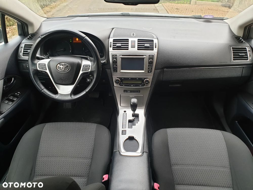 Toyota Avensis - 7
