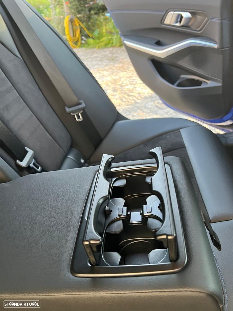 BMW 330 e Aut. M Sport - 8