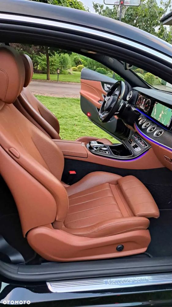 Mercedes-Benz Klasa E 400 4Matic Coupe 9G-TRONIC Avantgarde - 13