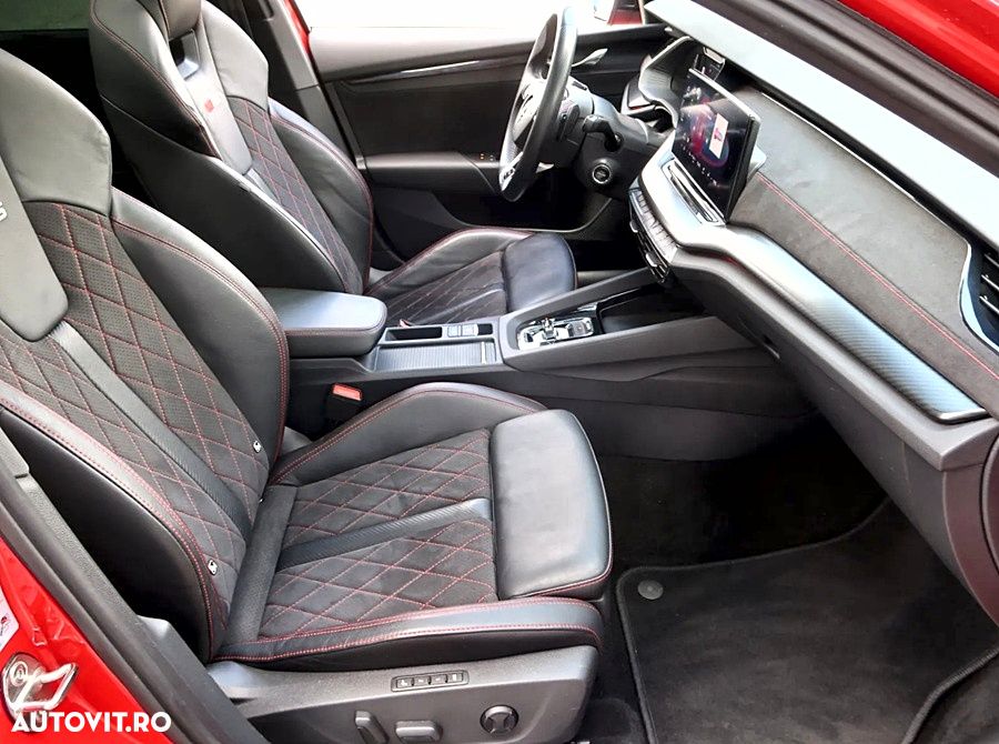 Skoda Octavia 2.0 TDI DSG 4X4 RS Plus - 12