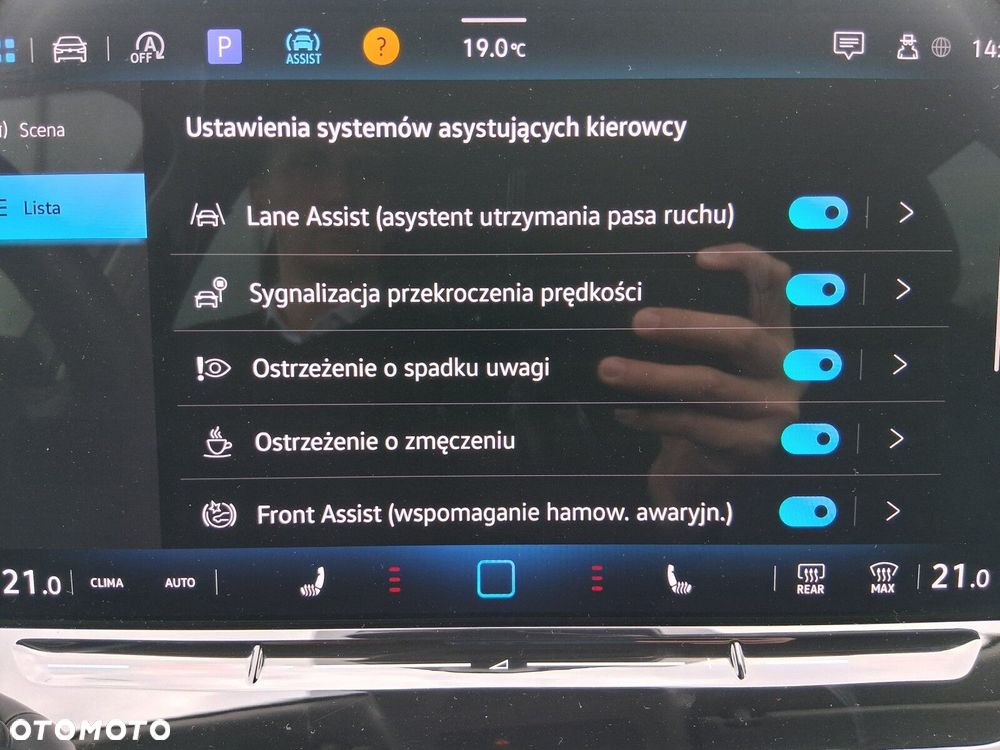 Volkswagen Passat - 24