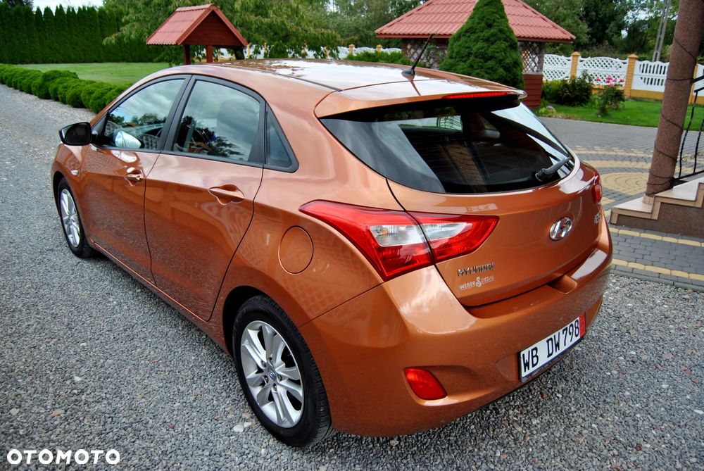 Hyundai i30 1.4 Trend - 15