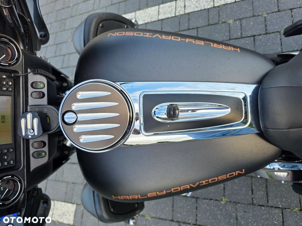 Harley-Davidson FLHTCU Ultra - 16