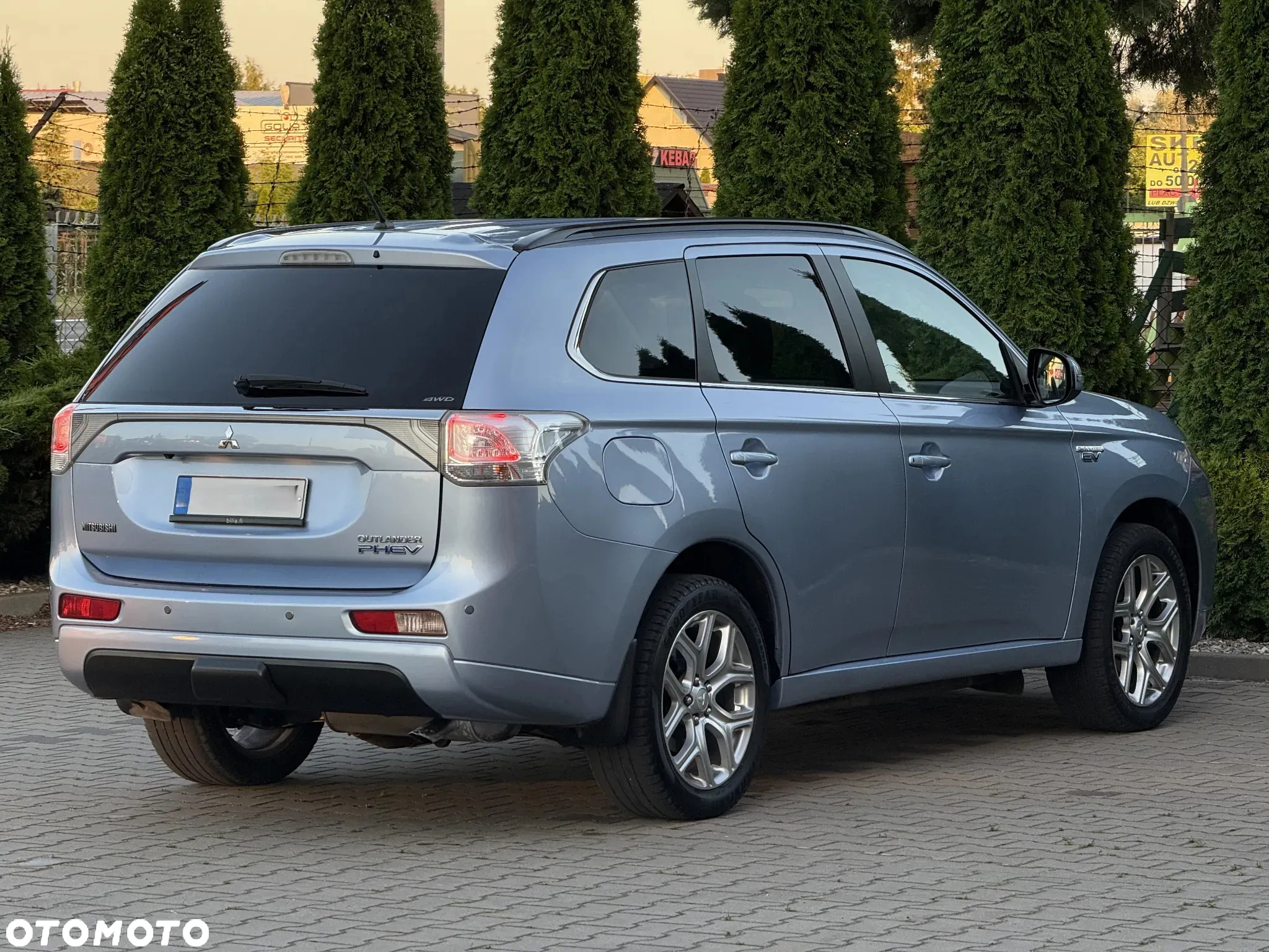 Mitsubishi Outlander 2.0 4WD Plug-In Hybrid Top - 9