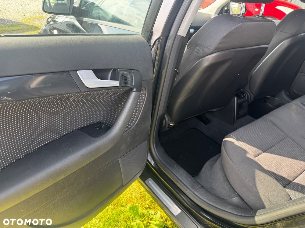 Audi A3 Sportback 1.6 Ambiente - 11