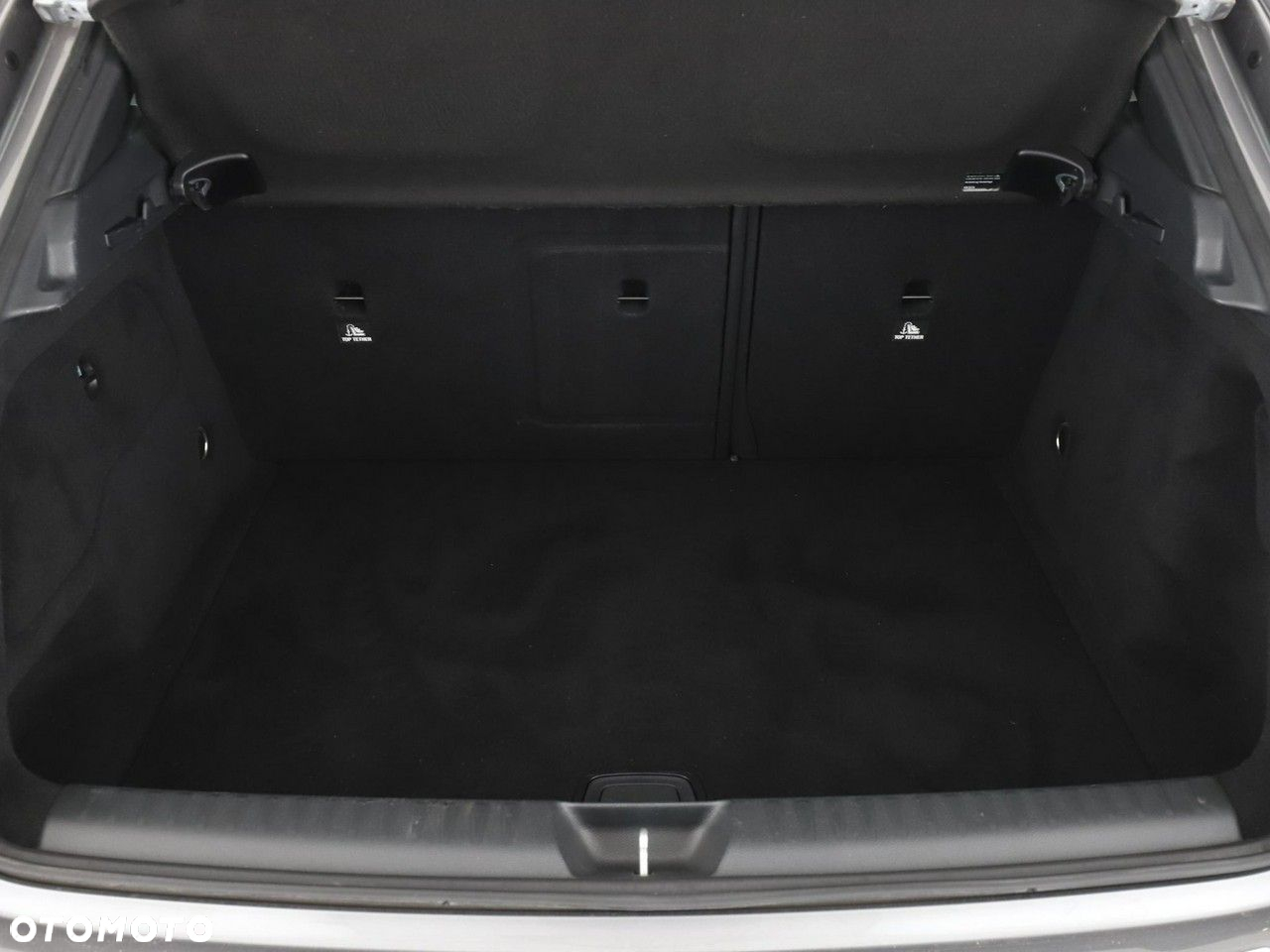 Mercedes-Benz GLA - 20