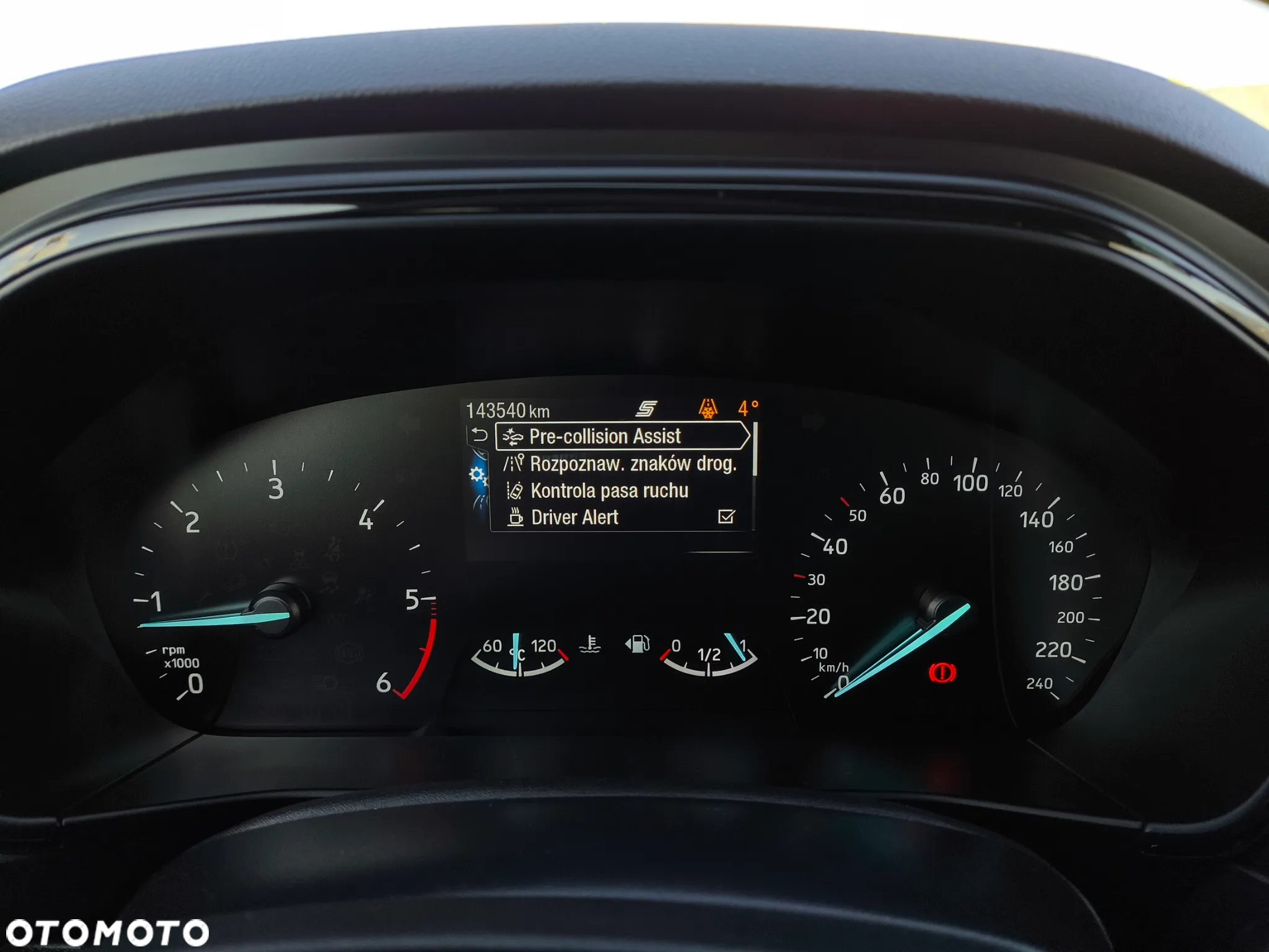 Ford Focus 1.5 EcoBlue Start-Stopp-System ST-LINE - 30