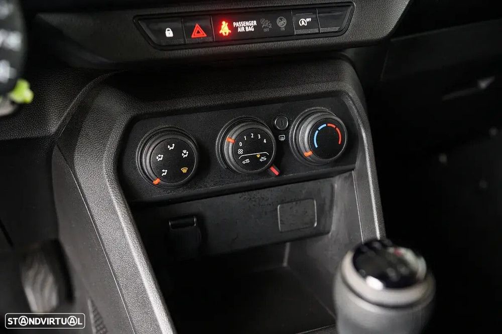 Dacia Sandero - 16