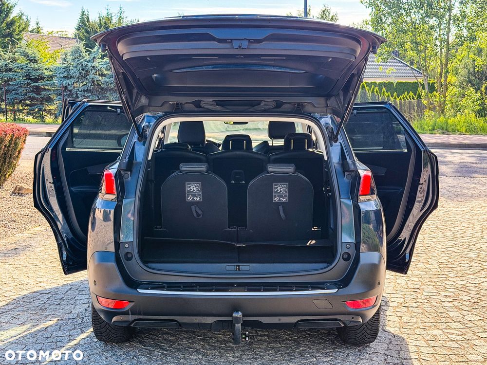 Peugeot 5008 PureTech 130 EAT6 Allure - 22
