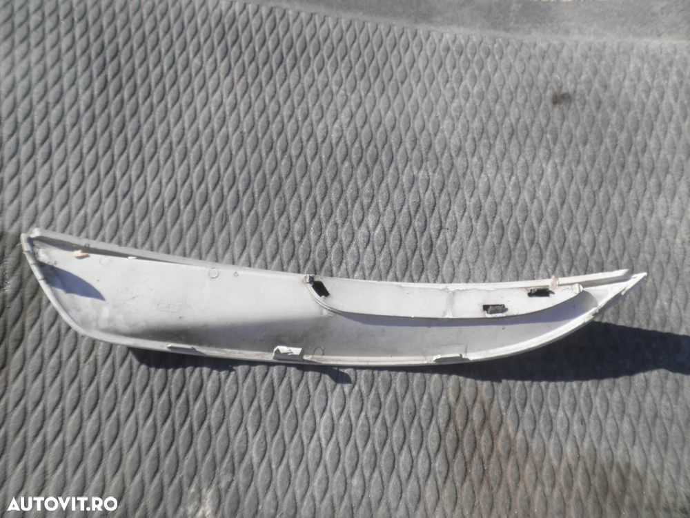 Ornament dreapta bara fata Ford Kuga  8V41-15A281-A 8V4115A281A - 2