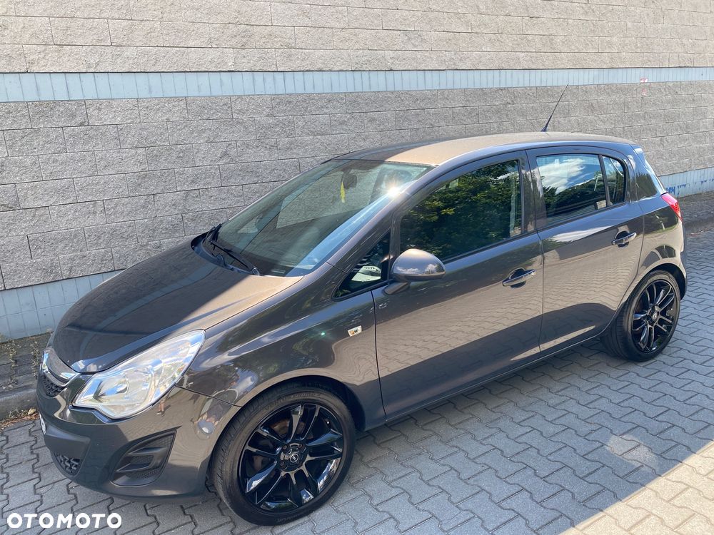 Opel Corsa 1.4 16V Selection - 2