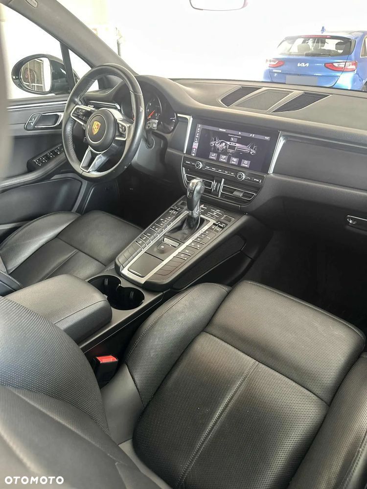 Porsche Macan Standard - 11