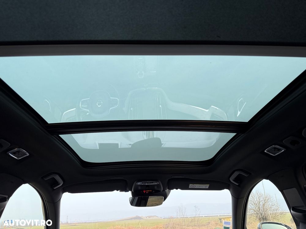 Volvo XC 60 D5 AWD Geartronic Inscription - 12