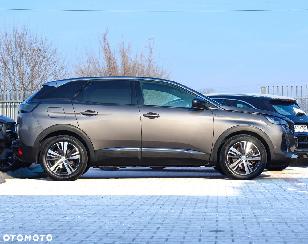 Peugeot 3008 1.6 PureTech HYbrid4 GT S&S EAT8 - 36